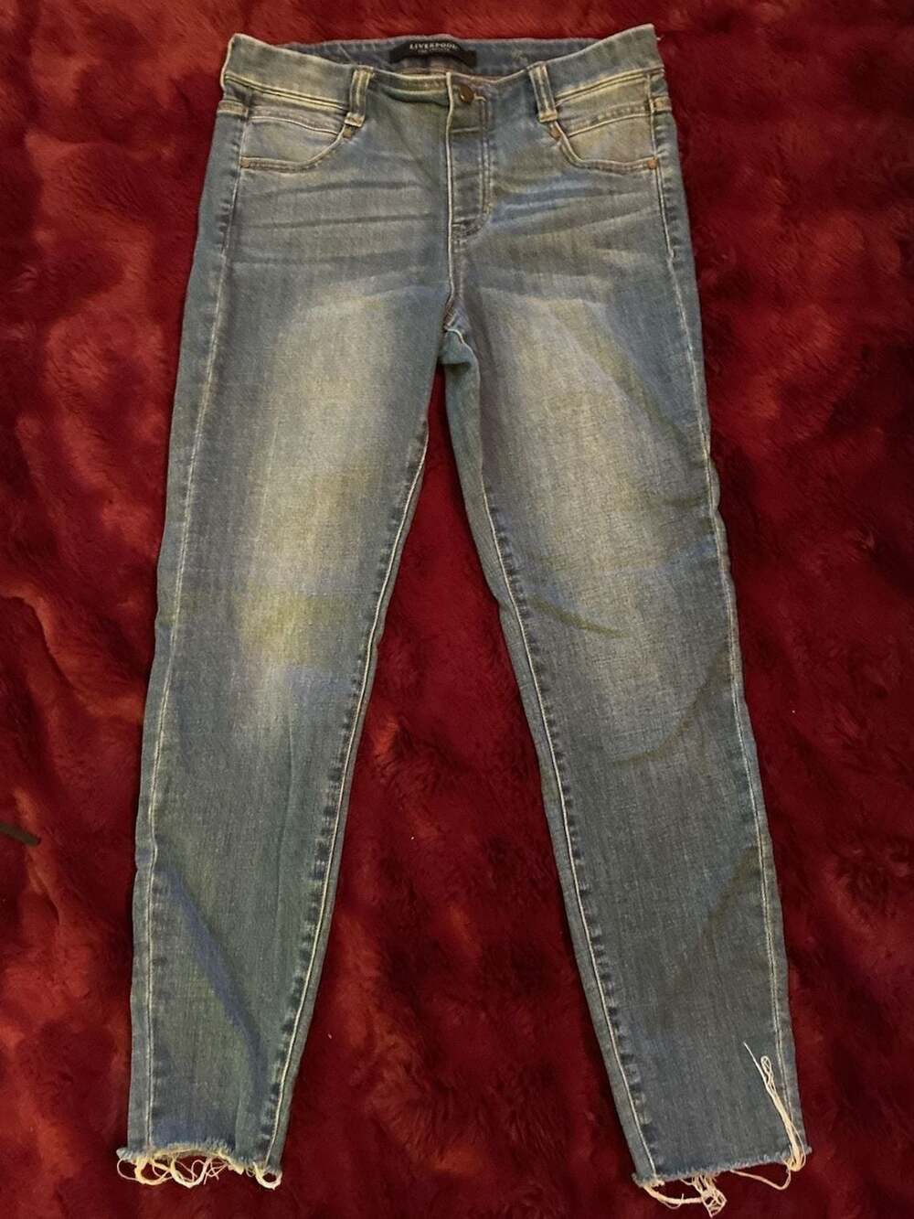 Liverpool LA High Rise Skinny Crop Jeans w/Raw Hem Size 6/28 A565